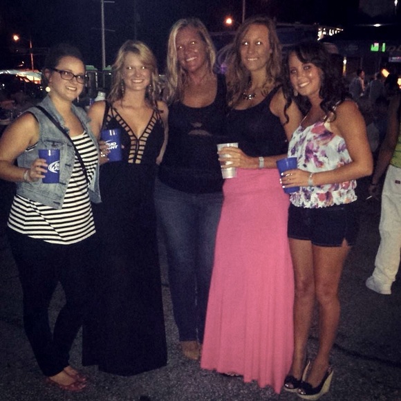 Meet your Posher, Mandi - Picture 4 of 5